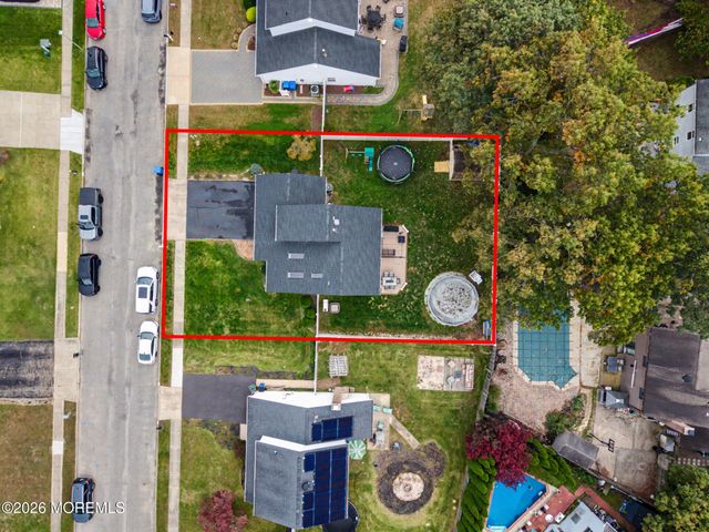 6 Scarlet Lane, Howell, NJ 07731