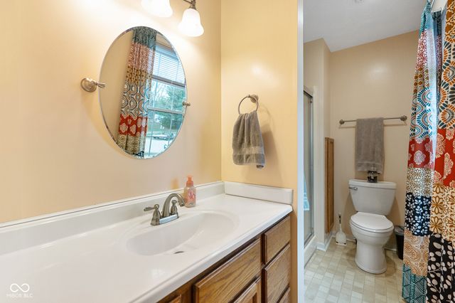 1039 E White Ash Court, Mooresville, IN 46158