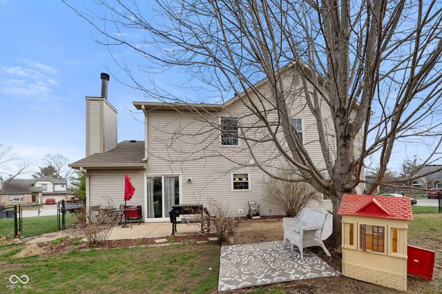 1039 E White Ash Court, Mooresville, IN 46158