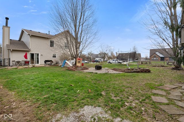 1039 E White Ash Court, Mooresville, IN 46158