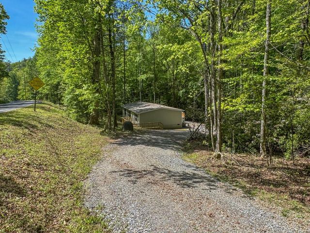 1254 Friendship Church Road, Murphy, NC 28906