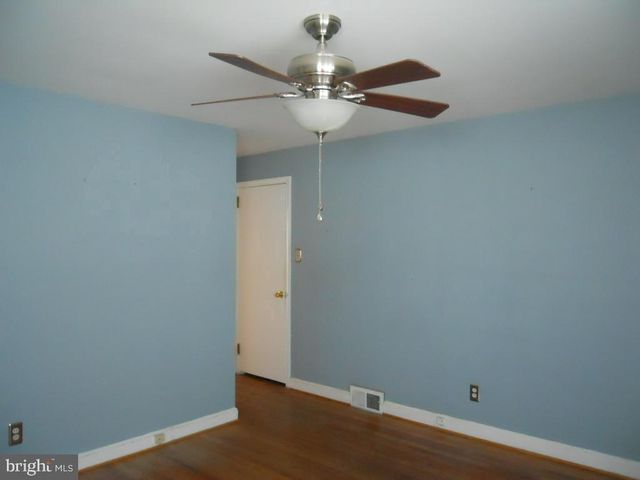 909 BRIGHTON AVE, Reading, PA 19606