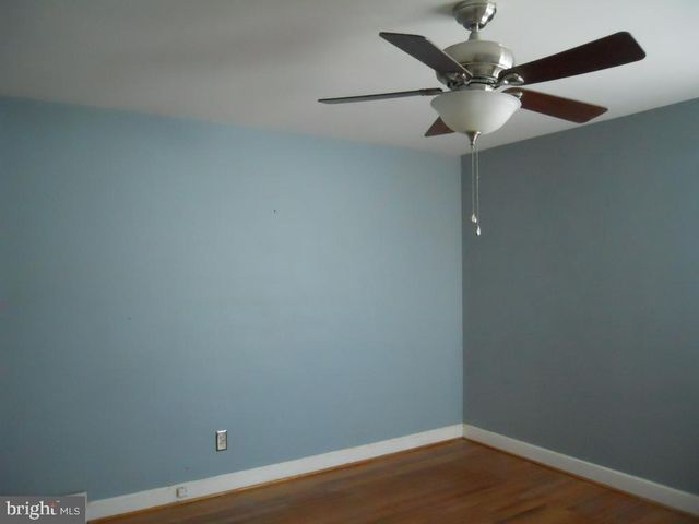 909 BRIGHTON AVE, Reading, PA 19606