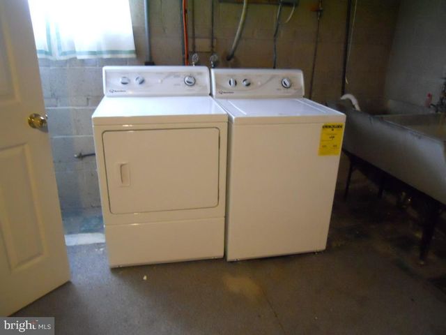 909 BRIGHTON AVE, Reading, PA 19606