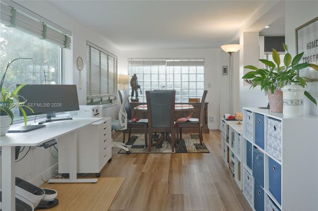 1236 NW 43rd St, Deerfield Beach, FL 33064