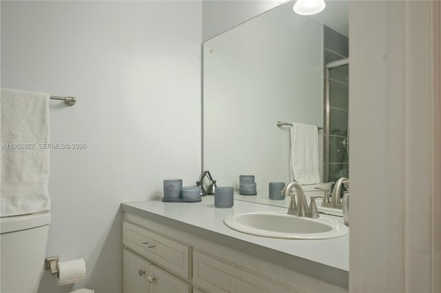 1236 NW 43rd St, Deerfield Beach, FL 33064