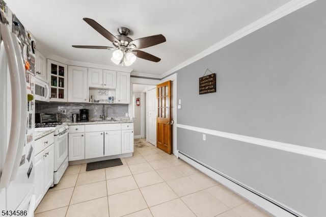 177 Pulaski Ave, Sayreville Boro, NJ 08872
