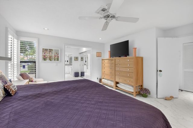 19620 Sawgrass Circle 2802, Boca Raton, FL 33434