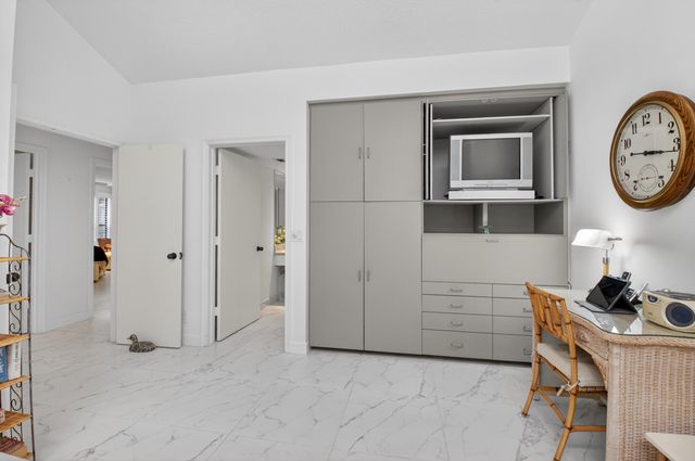 19620 Sawgrass Circle 2802, Boca Raton, FL 33434