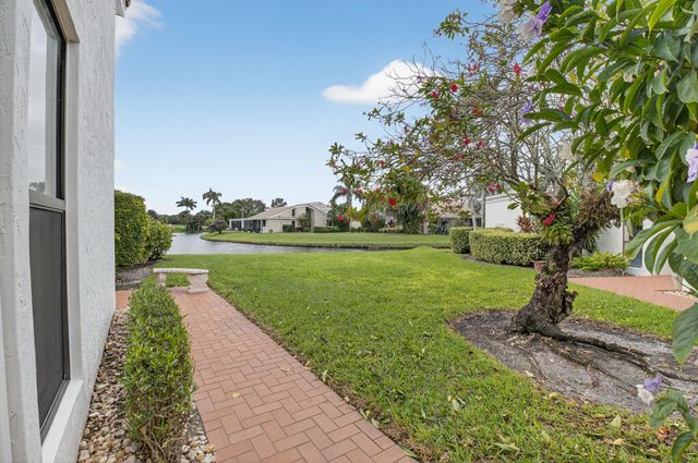 19620 Sawgrass Circle 2802, Boca Raton, FL 33434