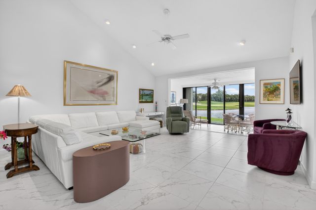 19620 Sawgrass Circle 2802, Boca Raton, FL 33434