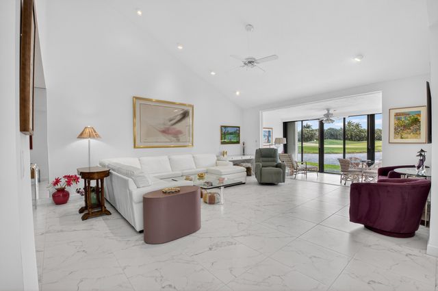 19620 Sawgrass Circle 2802, Boca Raton, FL 33434