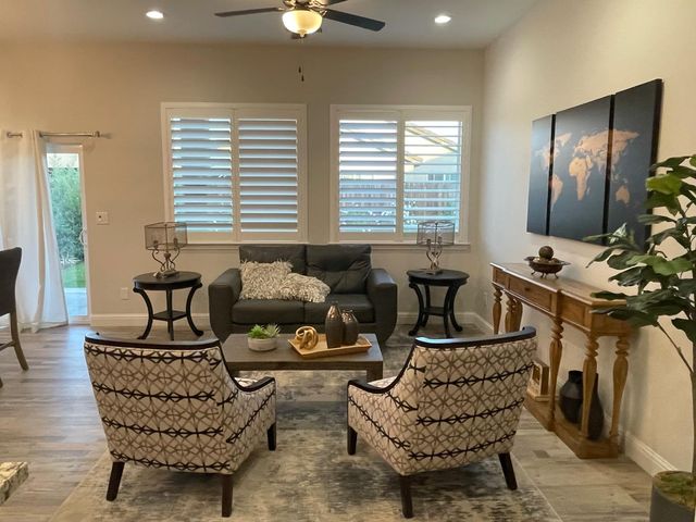 16190 West David, Kerman, CA 93630