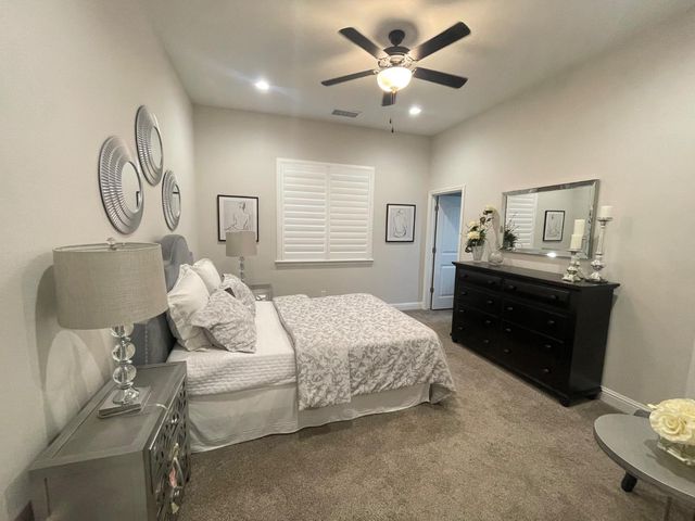 16190 West David, Kerman, CA 93630