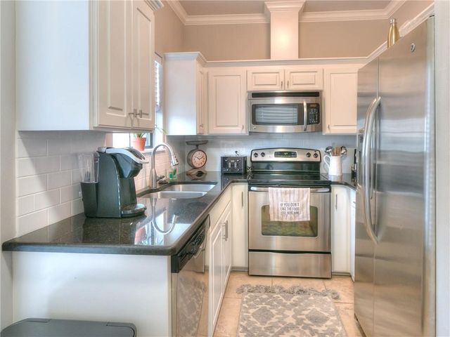 3100 Fairfield Avenue 4D, Shreveport, LA 71104