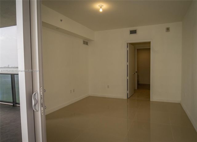 488 NE 18 St 1809, Miami, FL 33132