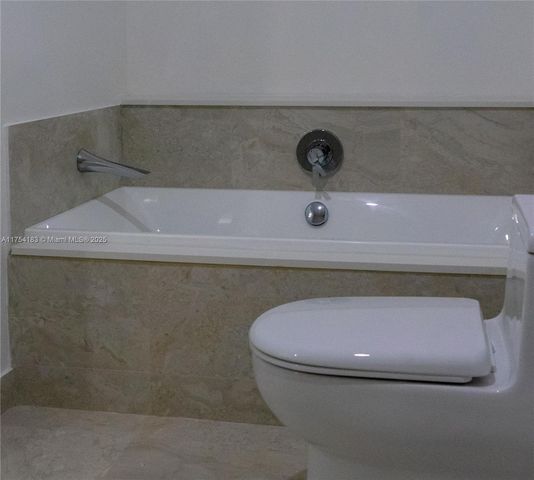 488 NE 18 St 1809, Miami, FL 33132