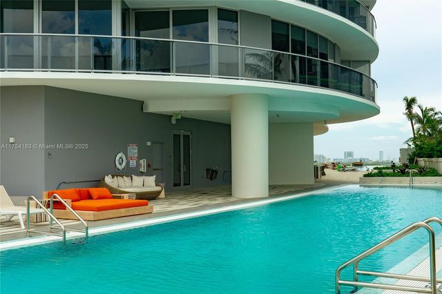 488 NE 18 St 1809, Miami, FL 33132