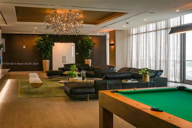 488 NE 18 St 1809, Miami, FL 33132