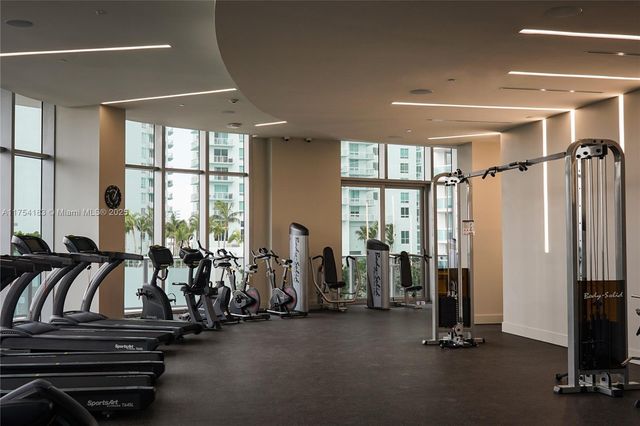 488 NE 18 St 1809, Miami, FL 33132