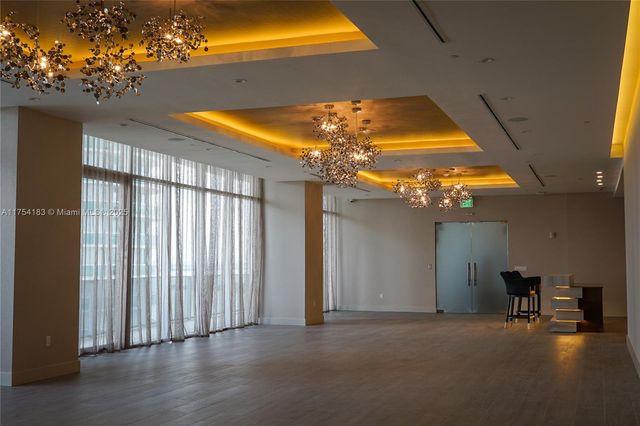 488 NE 18 St 1809, Miami, FL 33132