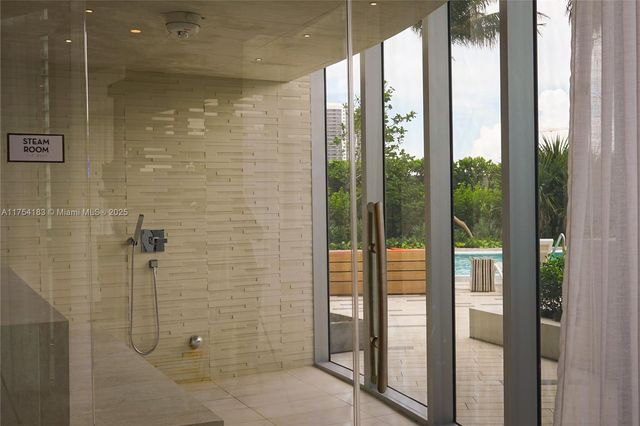 488 NE 18 St 1809, Miami, FL 33132