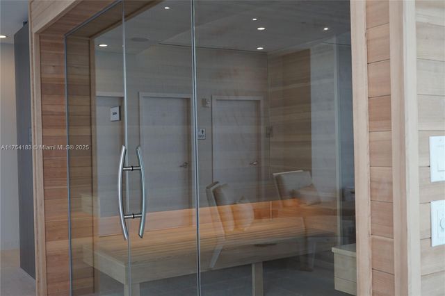 488 NE 18 St 1809, Miami, FL 33132