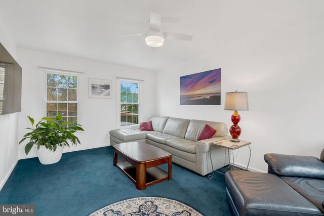 14404 COACHWAY DR, Centreville, VA 20120