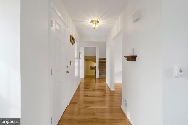 14404 COACHWAY DR, Centreville, VA 20120