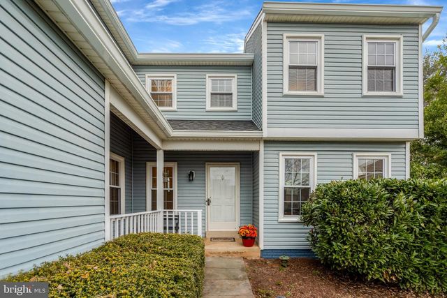 14404 COACHWAY DR, Centreville, VA 20120