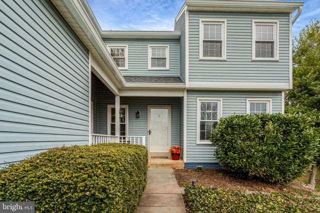 14404 COACHWAY DR, Centreville, VA 20120