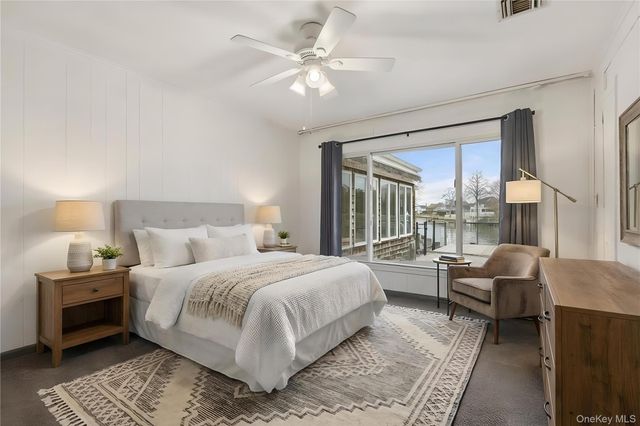 66 Davison Lane E, West Islip, NY 11795