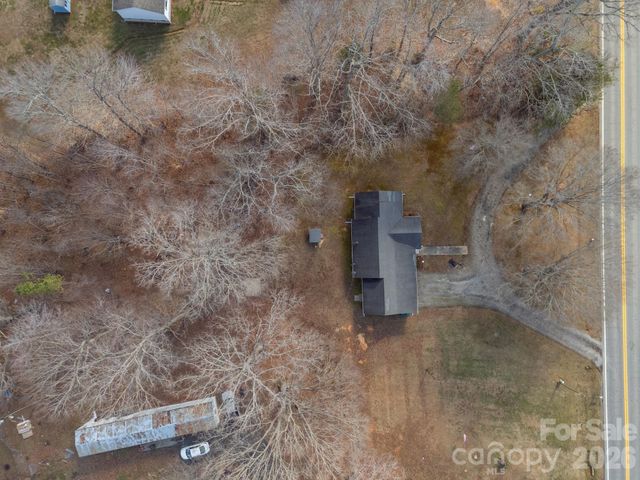 5513 Nc Hwy 700 Highway, Eden, NC 27288