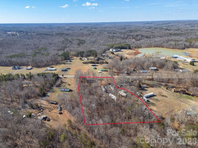 5513 Nc Hwy 700 Highway, Eden, NC 27288