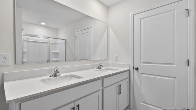 67 Calebs Corner Place, Spring Lake, NC 28390