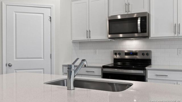 67 Calebs Corner Place, Spring Lake, NC 28390