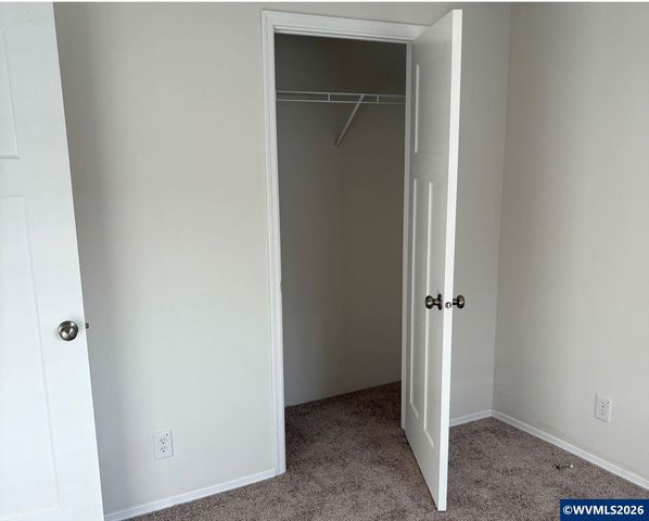 1025 S 6th #78 St 78, Harrisburg, OR 97446