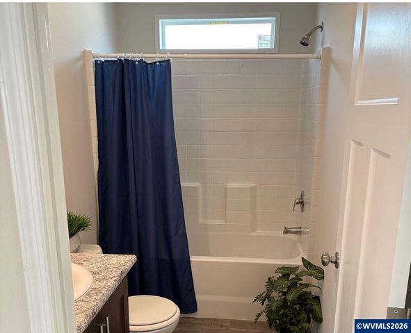 1025 S 6th #78 St 78, Harrisburg, OR 97446
