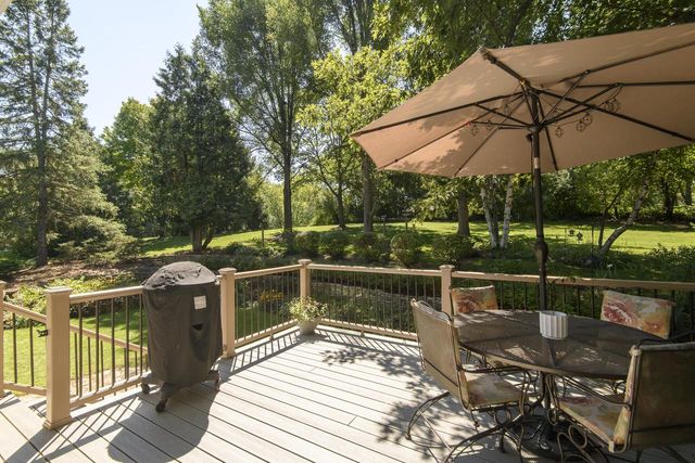 W285S3467 Snow Goose TRAIL, Waukesha, WI 53189