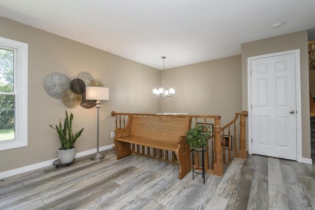 W285S3467 Snow Goose TRAIL, Waukesha, WI 53189