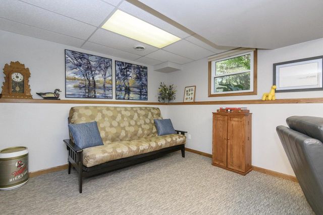 W285S3467 Snow Goose TRAIL, Waukesha, WI 53189
