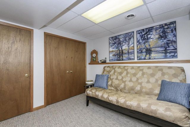 W285S3467 Snow Goose TRAIL, Waukesha, WI 53189
