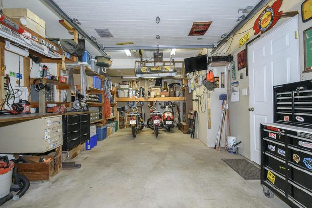 W285S3467 Snow Goose TRAIL, Waukesha, WI 53189