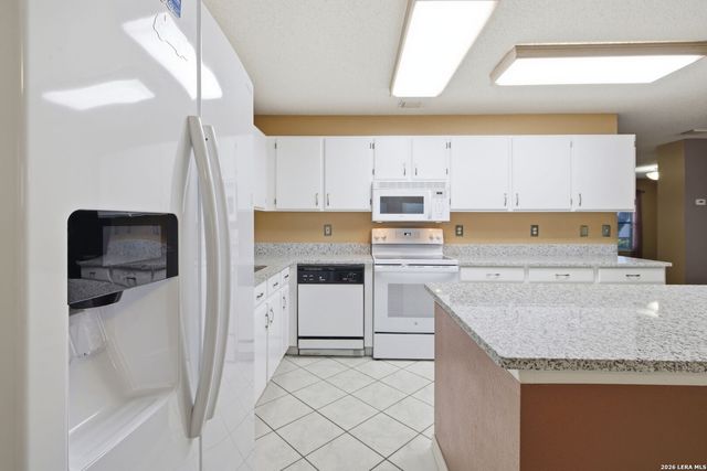 12859 Hunting Bear, San Antonio, TX 78249