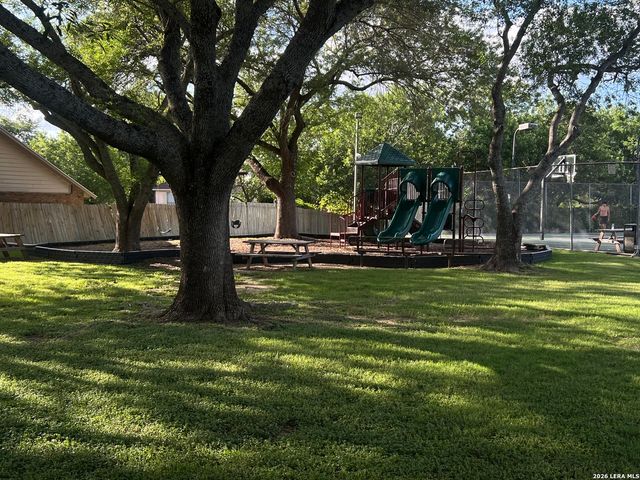 12859 Hunting Bear, San Antonio, TX 78249