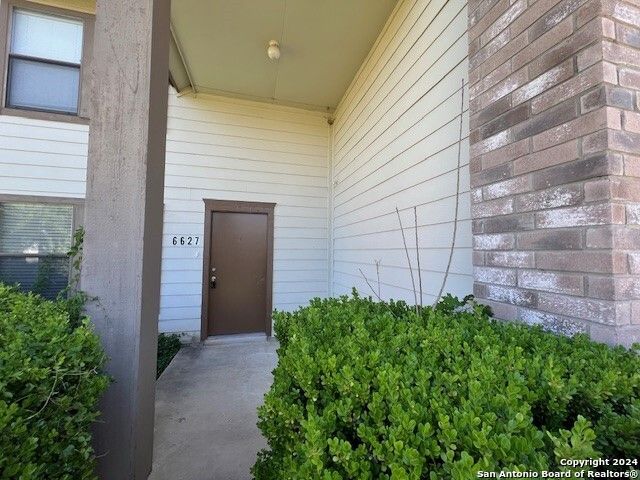 6627 MEADOW FAWN DR, Converse, TX 78109