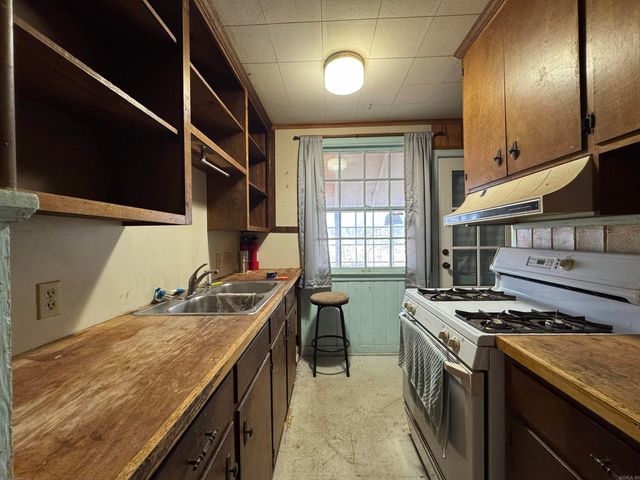 2506 S Taylor Street, Little Rock, AR 72204