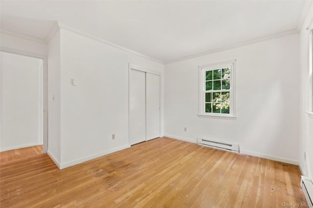 10 Hawthorne Way, Hartsdale, NY 10530