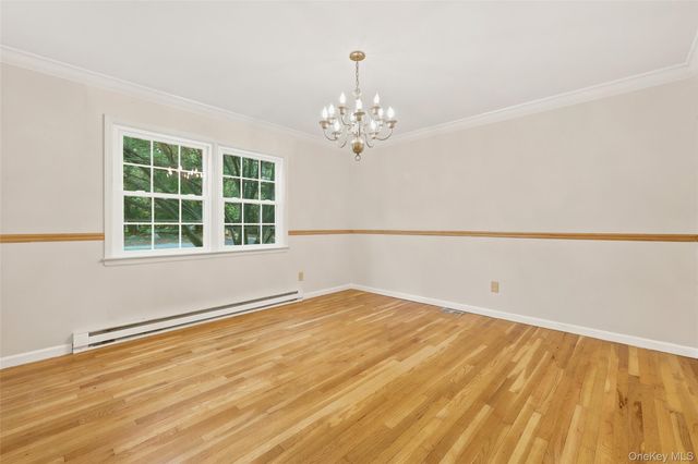 10 Hawthorne Way, Hartsdale, NY 10530
