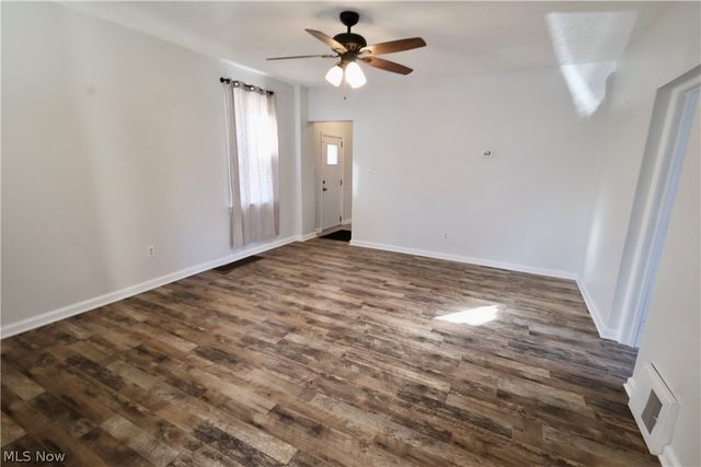 3346 W 59th Place, Cleveland, OH 44102